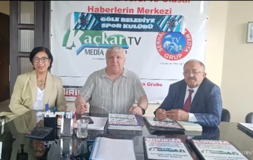 İstanbul Gazeteciler Derneği’nden Mustafa Küpeliyi’ye Ziyaret: Sektördeki Sorunlar Masaya Yatırıldı
