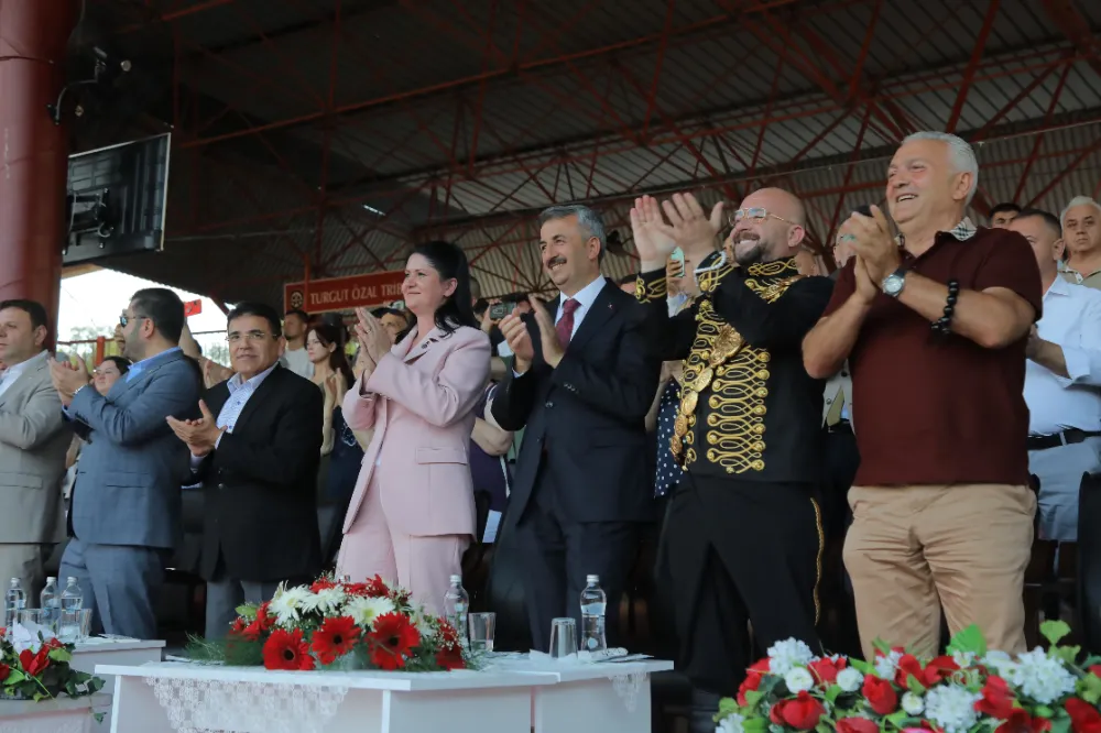 664. Kırkpınar Yağlı Güreşleri’nin Resmi Açılışı Sarayiçi Er Meydanı’nda Gerçekleştirildi