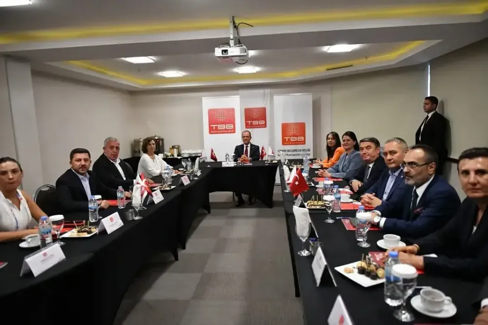 Başkan Gencan Akın, Türkiye Belediyeler Birliği Toplantısı’na Katıldı